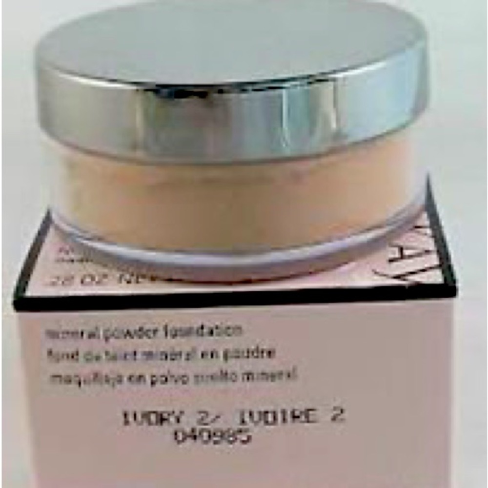 Last 1 ivory 2 mineral powder Mary kay